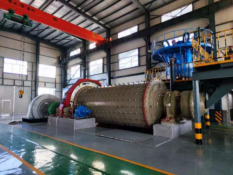 Qingdao Qingzhong gépek stb.